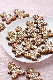 3人开《热血传奇》私服牟利1500余万 赔150万获谅解